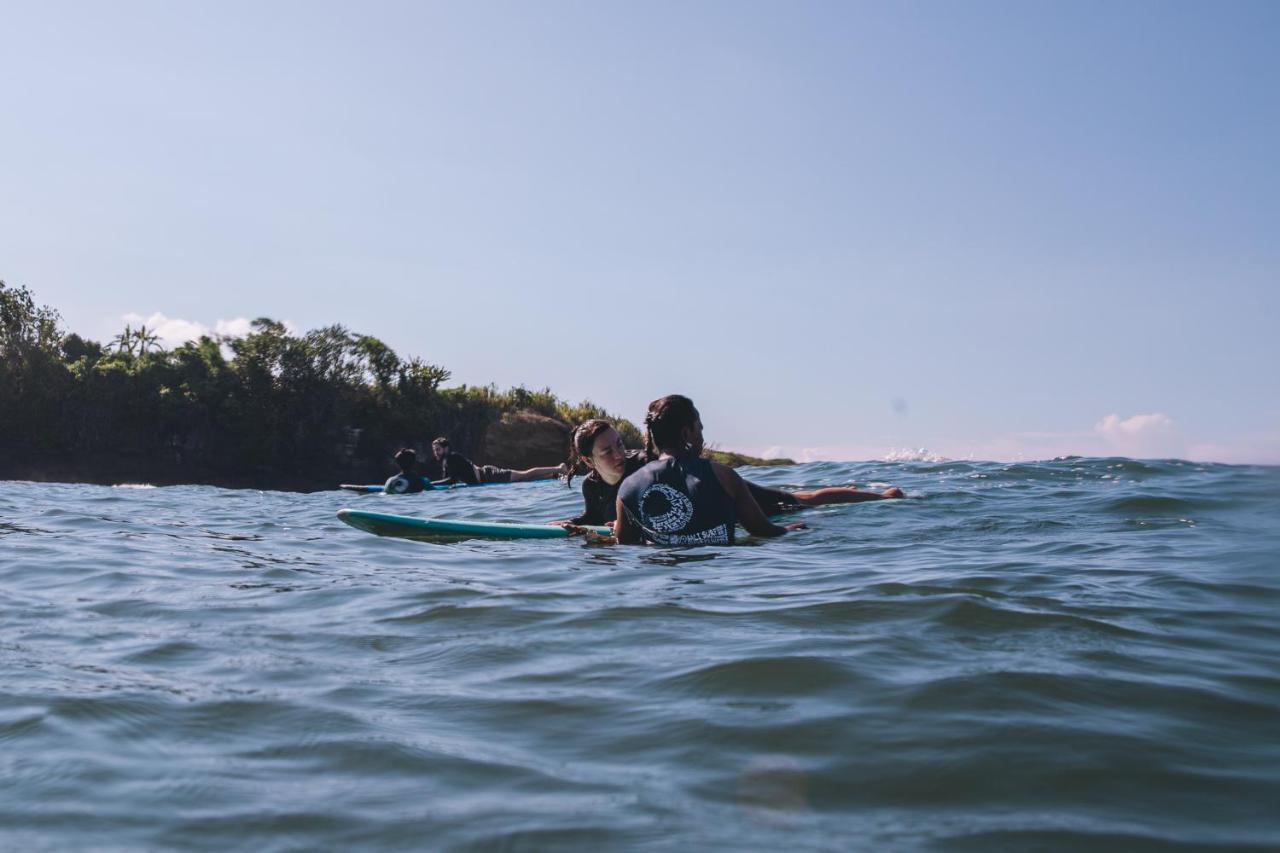 Seaside Tribe - Boutique Surf Stay & Retreat Tanah Lot Esterno foto