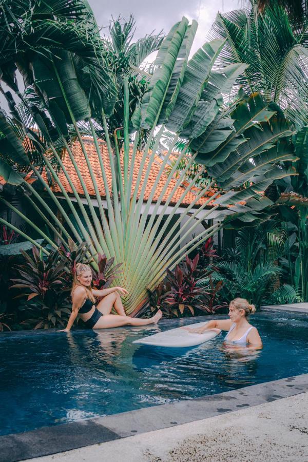 Seaside Tribe - Boutique Surf Stay & Retreat Tanah Lot Esterno foto